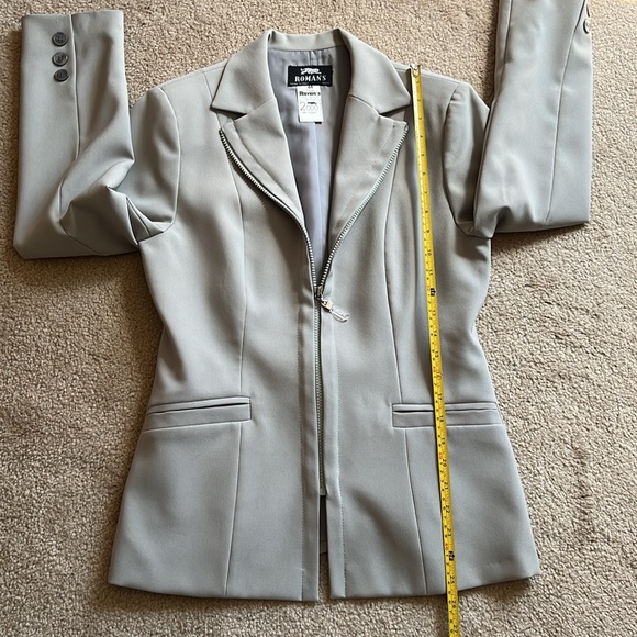 Roaman's Women's Gray Blazer - Picture 15 of 15